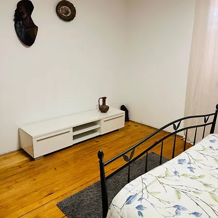 Ivana 公寓 穆泰尔岛